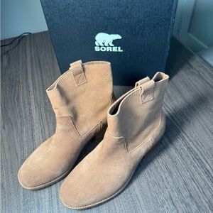 Sorel Women's Cate Pull on Brown Boot waterproof suede, size 8.5